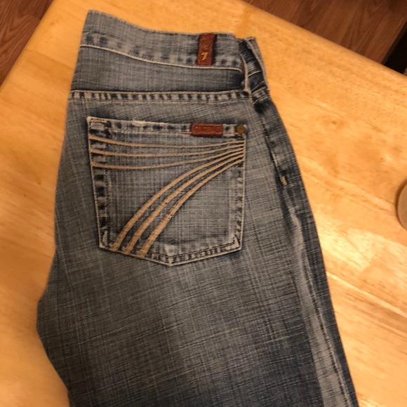 7 for All Mankind Capris! - Picture 1 of 3